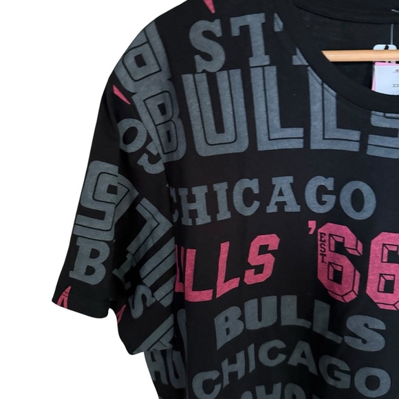 NBA Womens Chicago Bulls Graphic Crop Tee Black All Over Print XXL - Picture 5 of 13